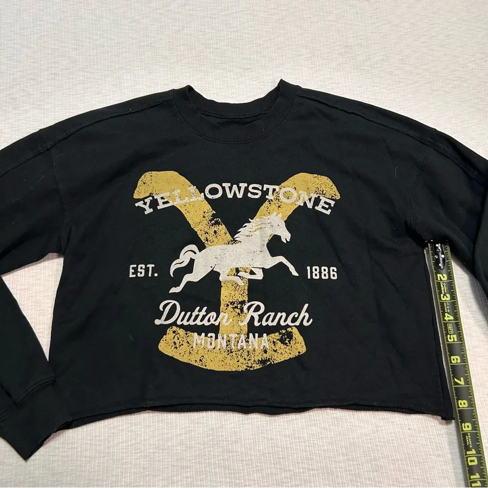 Yellowstone Dutton Ranch Montana Women’s Cropped‎ Sweatshirt XS Black Western - Picture 4 of 5